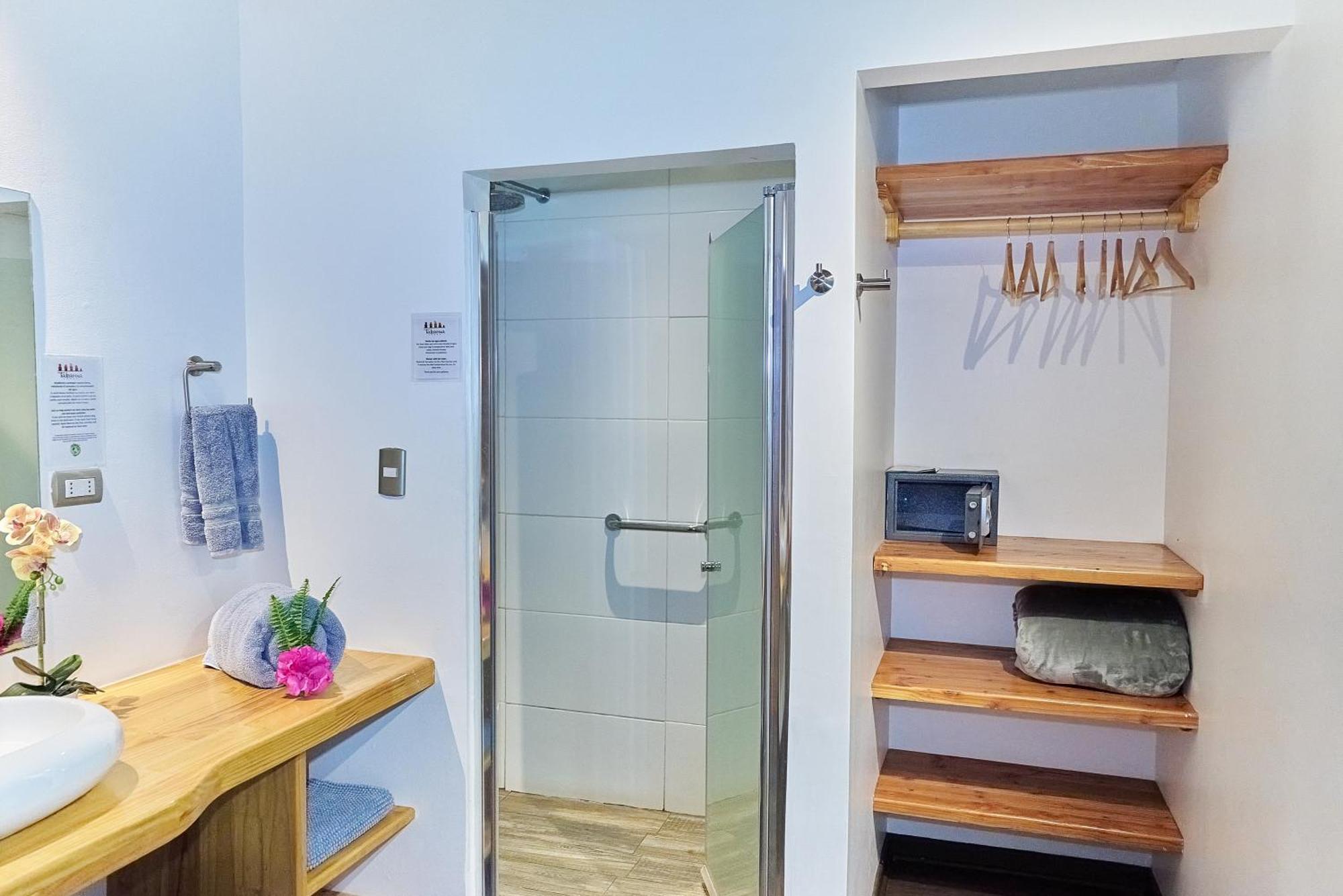 Takarua Lodge ハンガ・ロア エクステリア 写真
