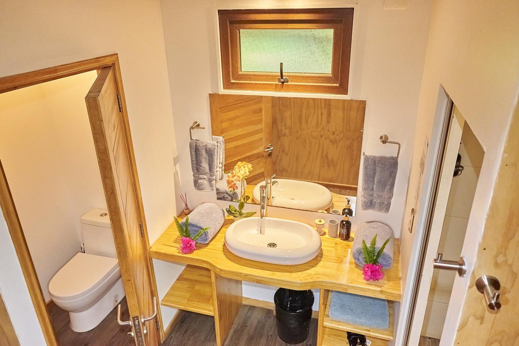 Takarua Lodge ハンガ・ロア エクステリア 写真